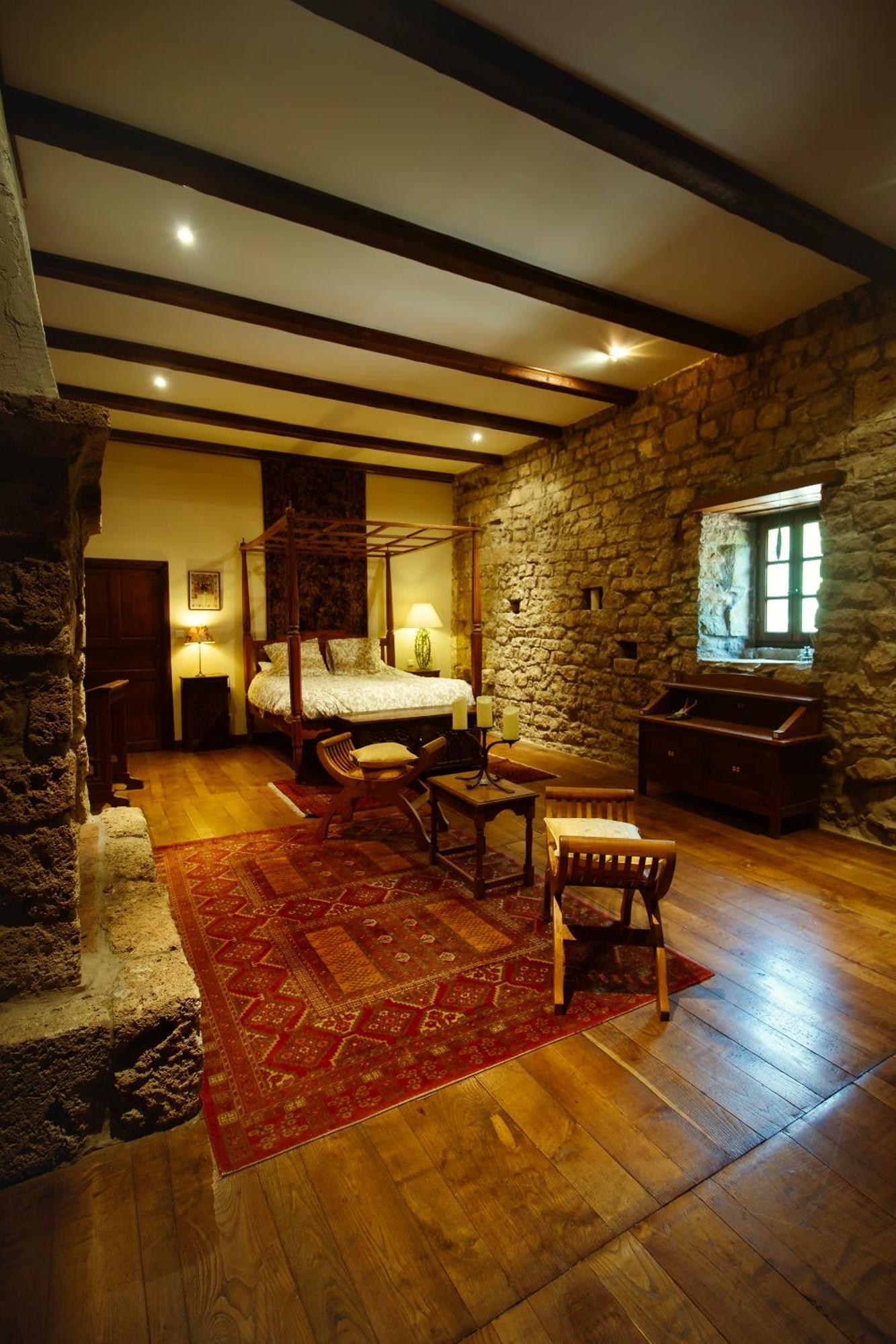 Le Chateau De Sorgues Cornus Экстерьер фото